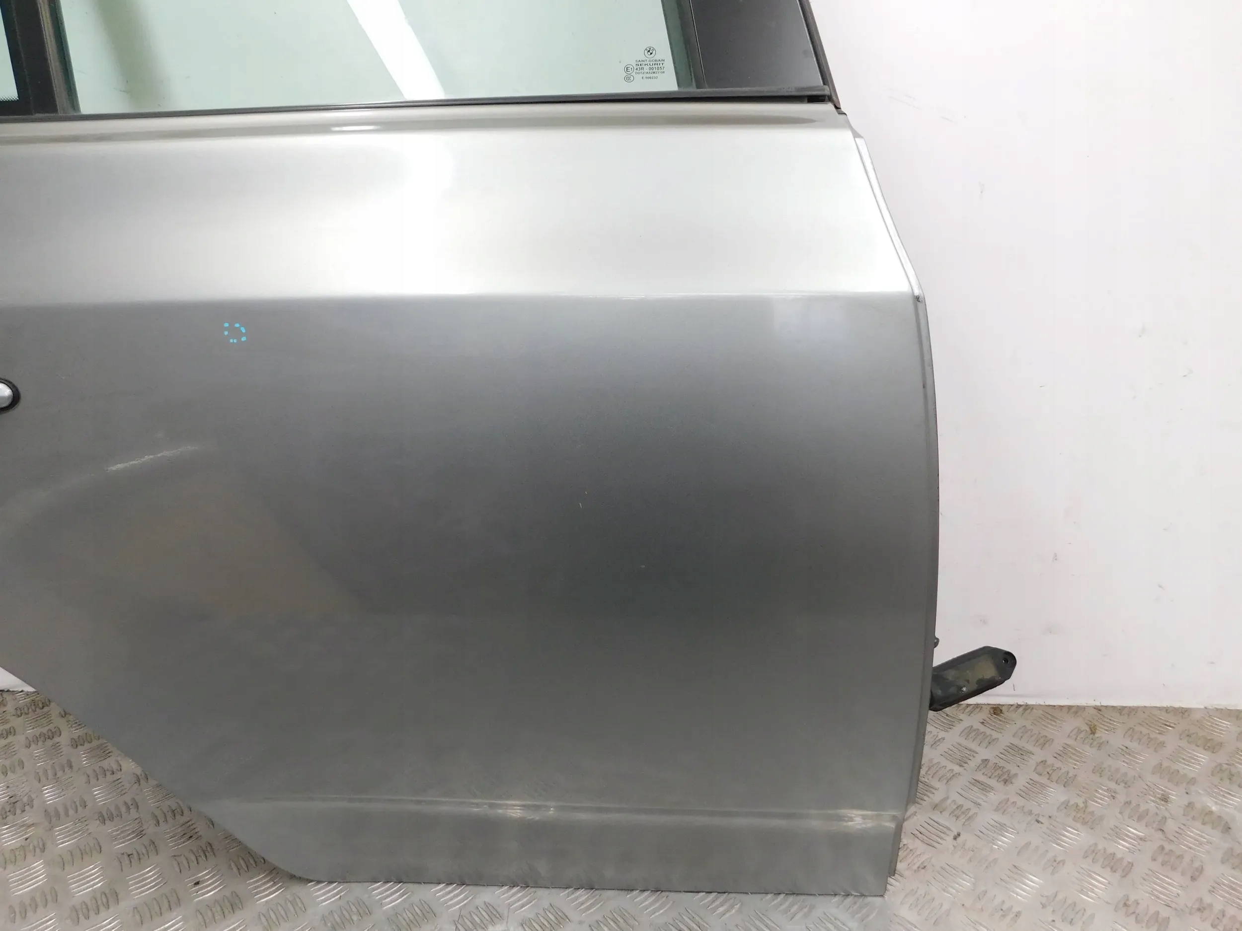 PRAVE ZADNE DVERE BMW X3 E83