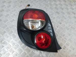LAVE ZADNE SVETLO CHEVROLET AVEO T300 HB LAVE ZADNE SVETLO CHEVROLET AVEO T300 HB