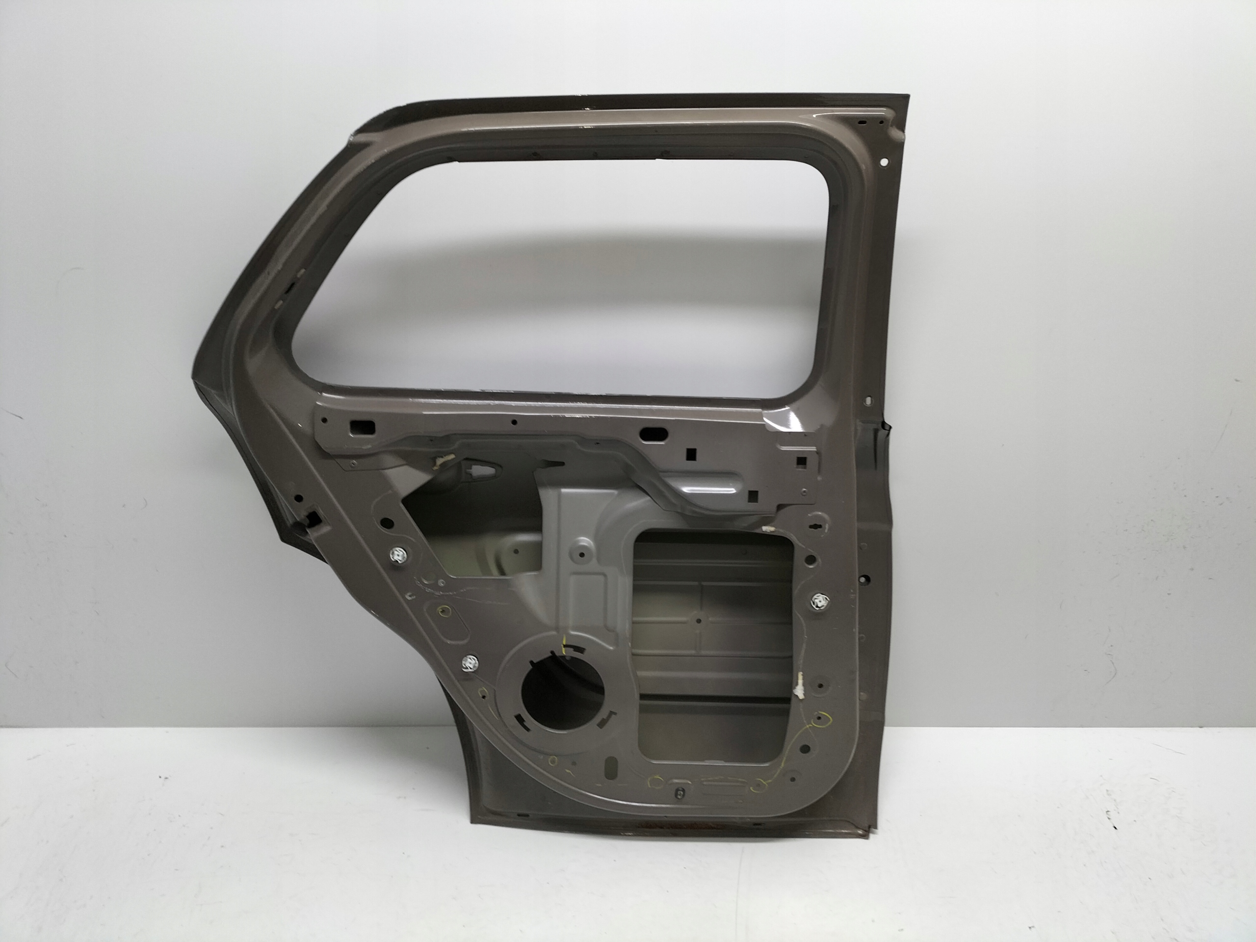 LAVE ZADNE DVERE CITROEN C4 CACTUS 14-18