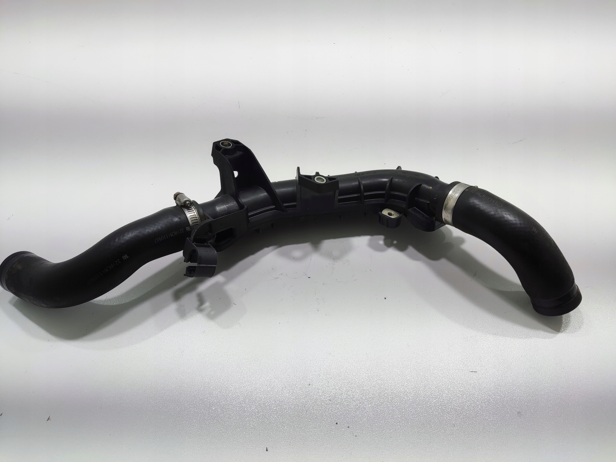 HADICA INTERCOOLERA TOYOTA YARIS III 1.4 D4D 17361-0N050 2011-2017