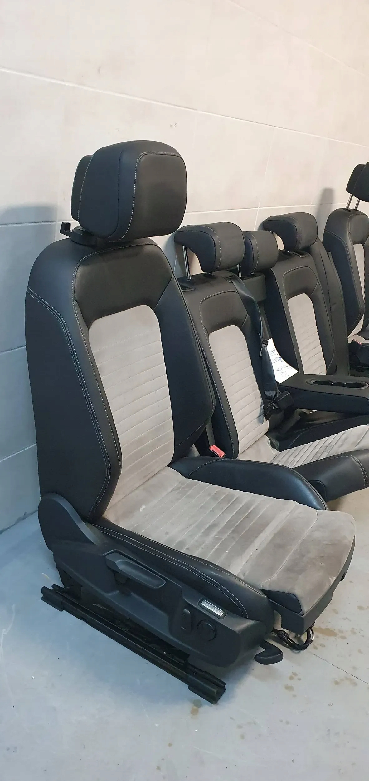 VW PASSAT B8 KOMBI SEDAČKY