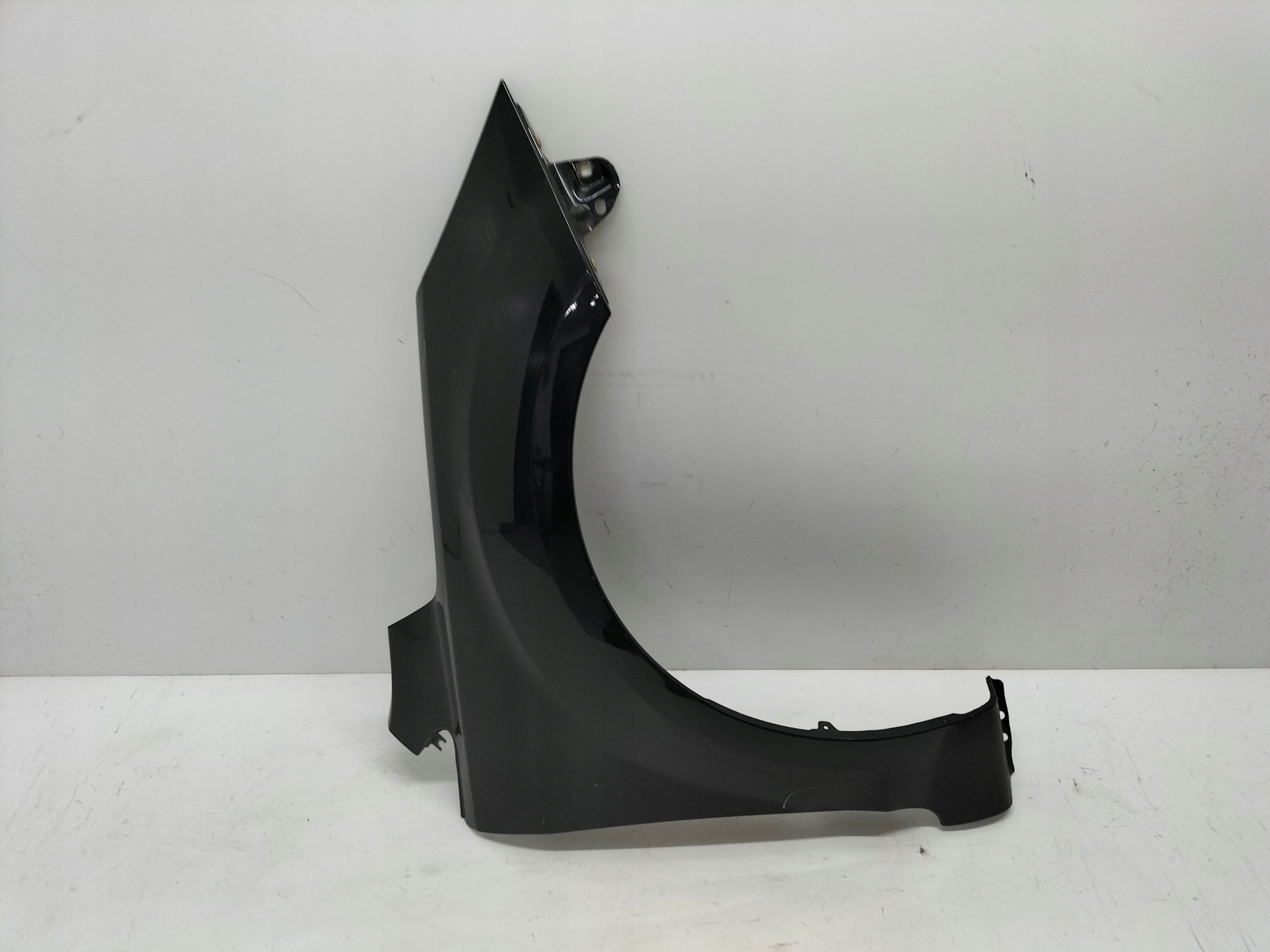 PRAVY PREDNY BLATNIK FORD FOCUS MK2 LIFT 08-10