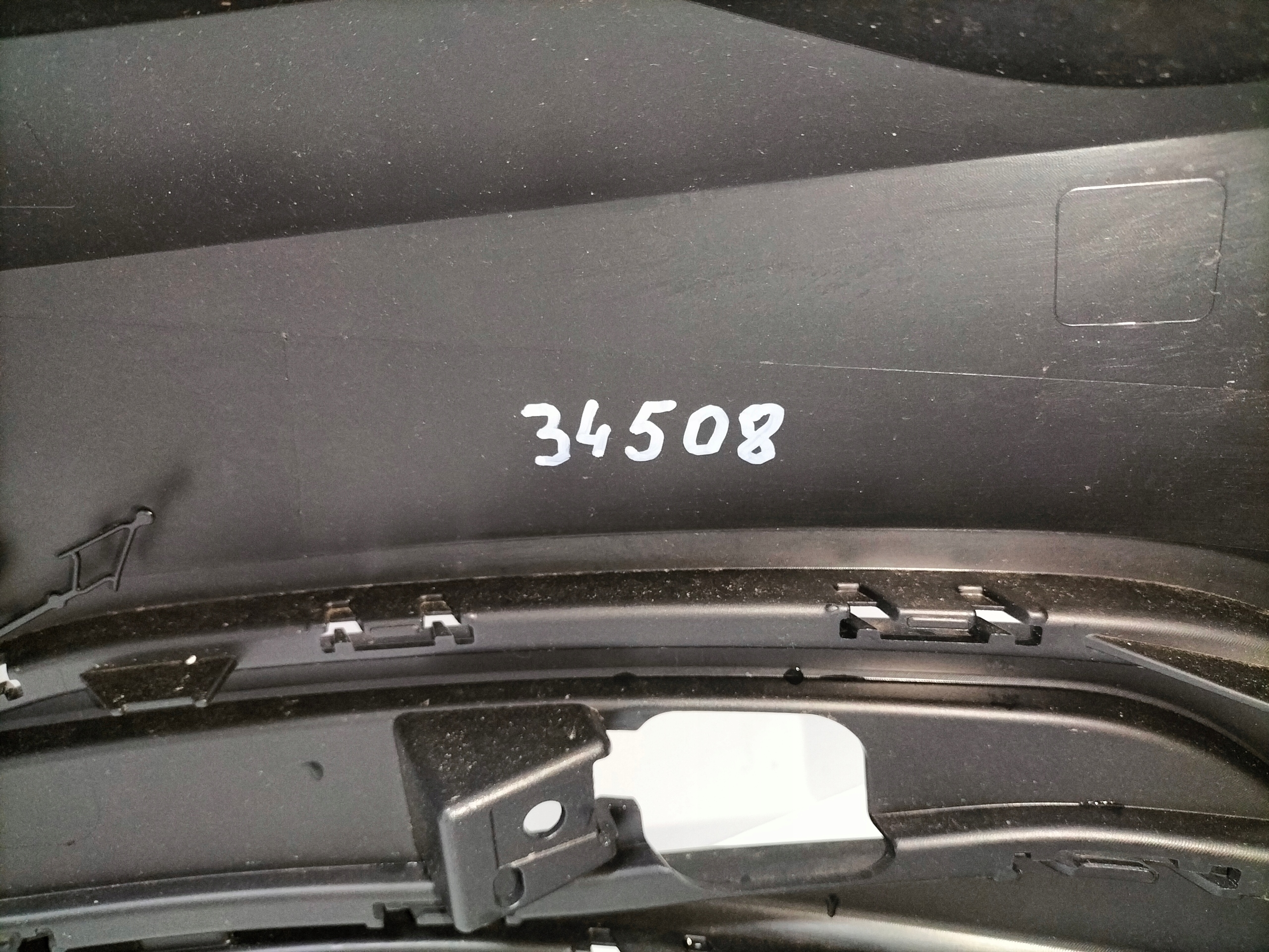 PREDNÝ NÁRAZNÍK VW GOLF 8 VIII 20-24