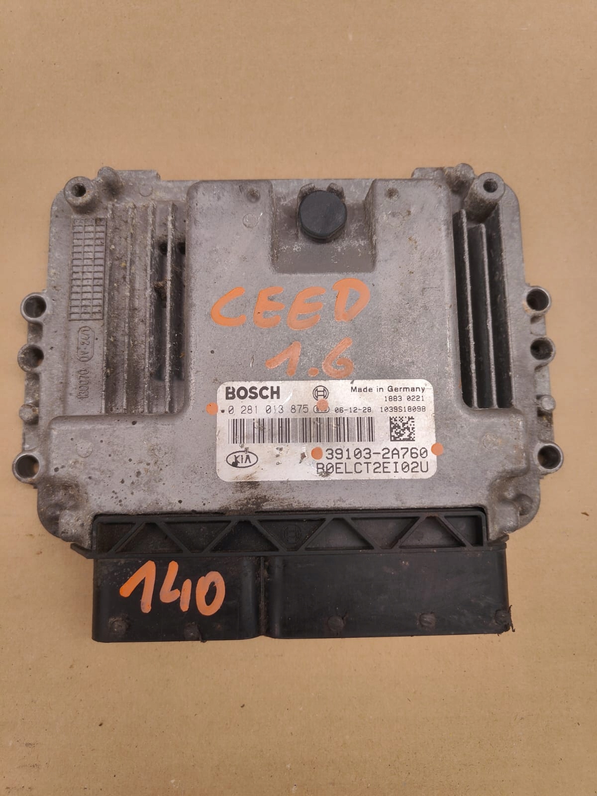 Kia ceed 1.6 0281013875 39103-2A760 RIADIACA JEDNOTKA MOTORA