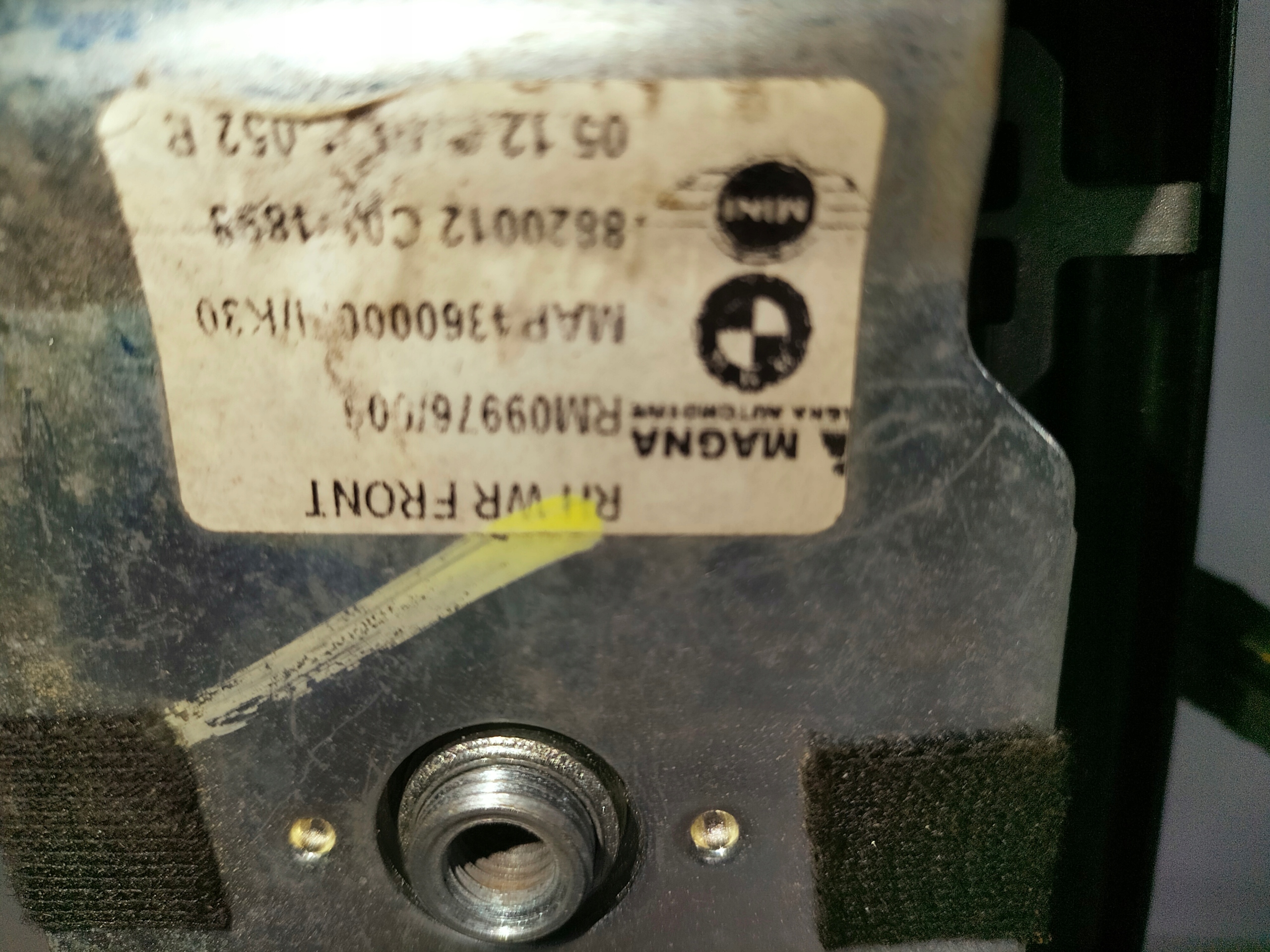 PRAVÉ SŤAHOVANIE OKNA MINI COOPER R55 R56 06-