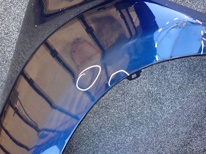 DACIA DUSTER I 10- ĽAVÝ PREDNÝ BLATNÍK