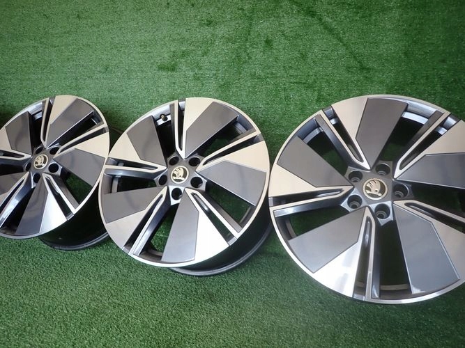 SKODA ENYAQ 8Jx19 ET45 5×112 KOLESA HLINIKOVE  5LA601025A