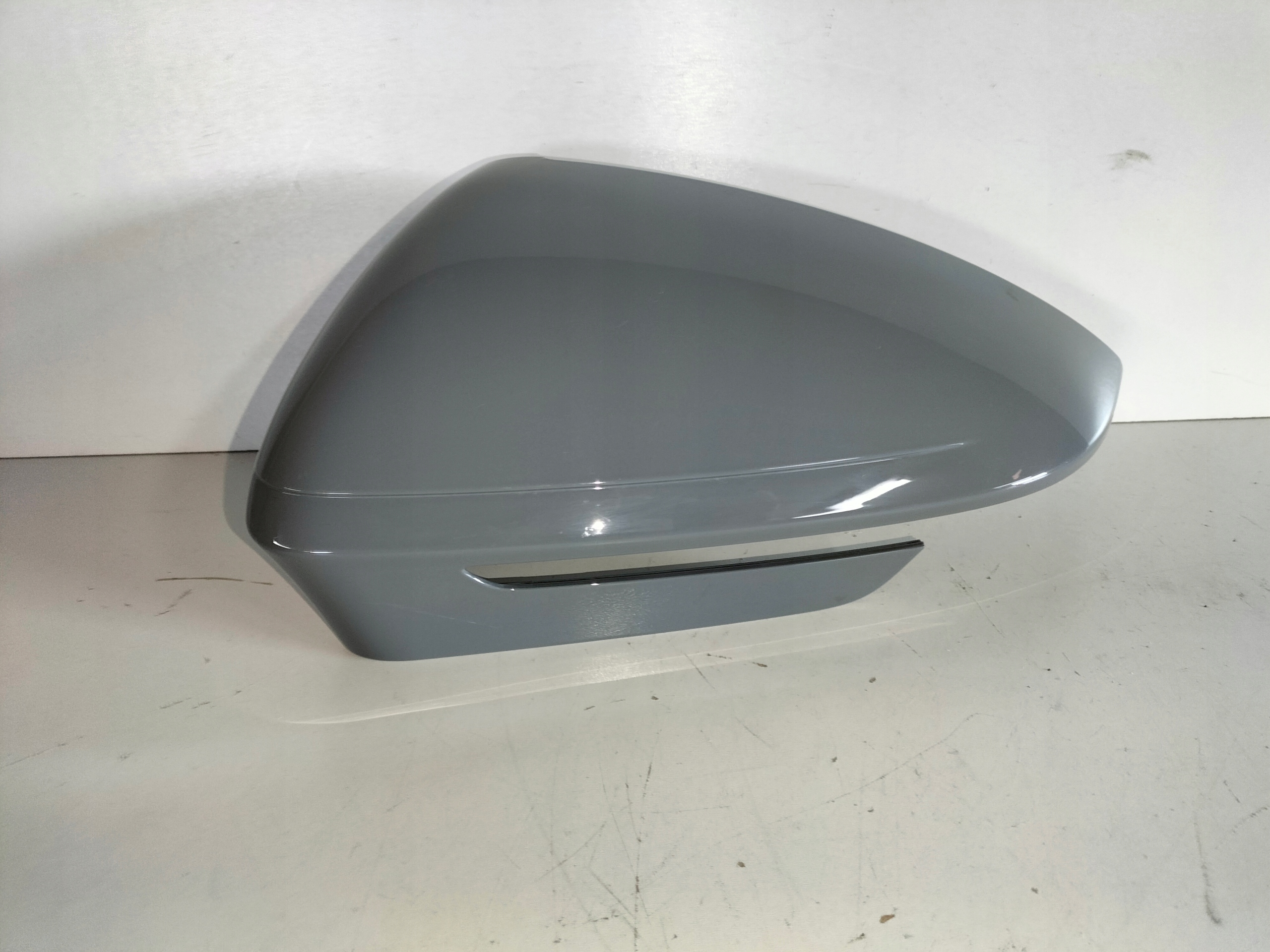 OBAL KRYT ĽAVÉHO ZRKADLA SKODA ENYAQ 21-