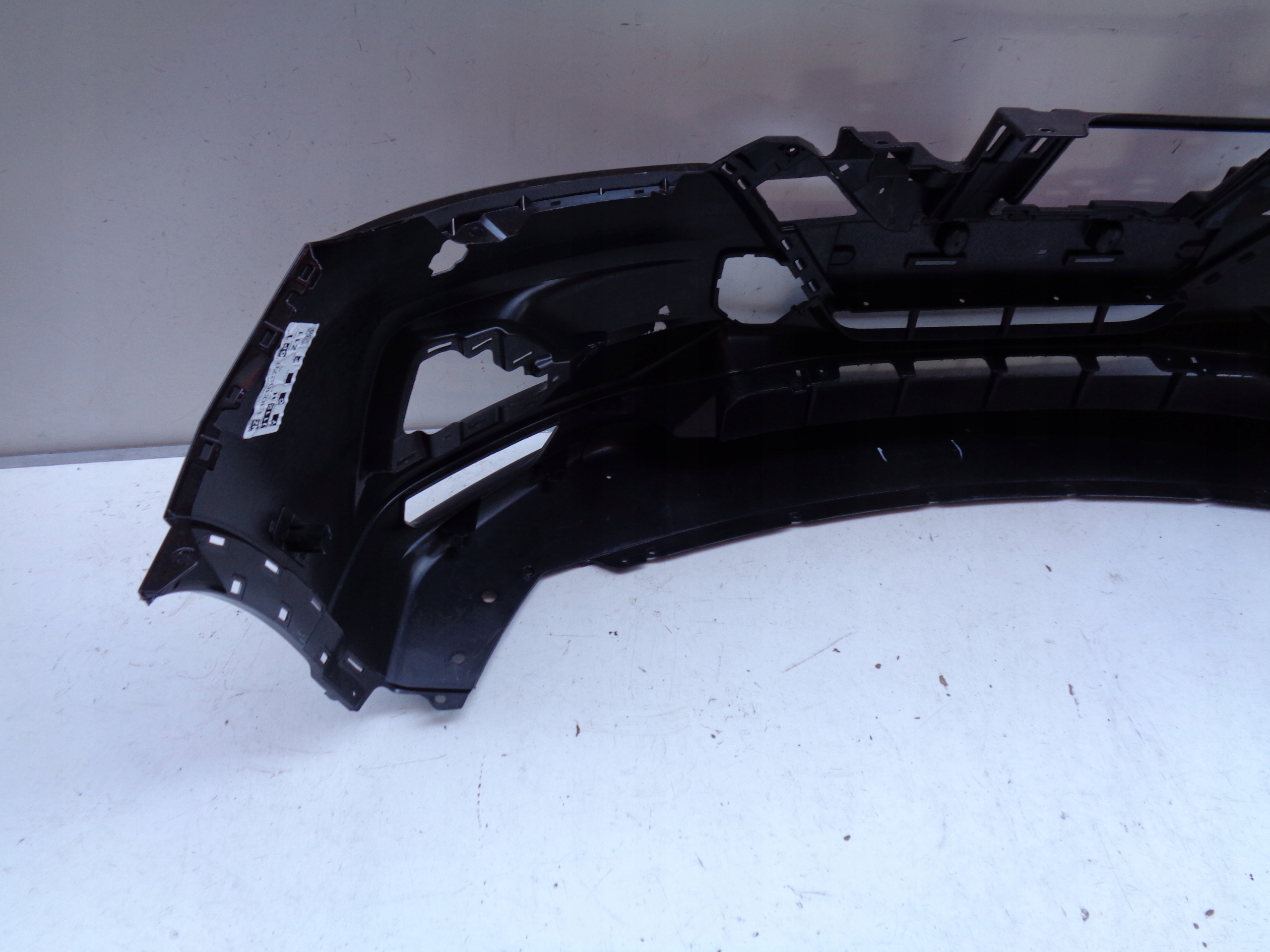 PREDNÝ NÁRAZNÍK NISSAN QASHQAI 17- LIFT NR 36726