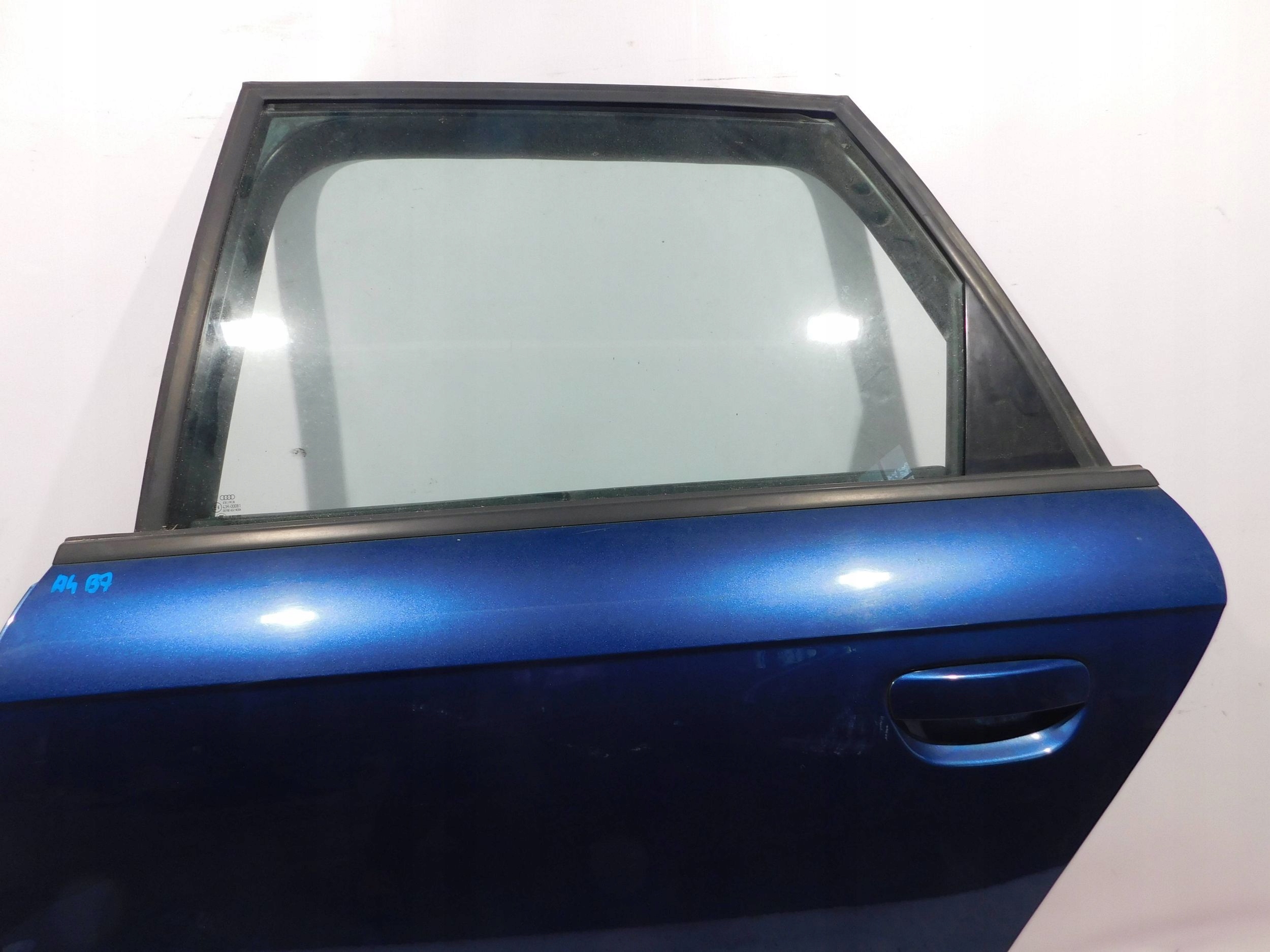 LAVE ZADNE DVERE AUDI A4 B7 KOMBI