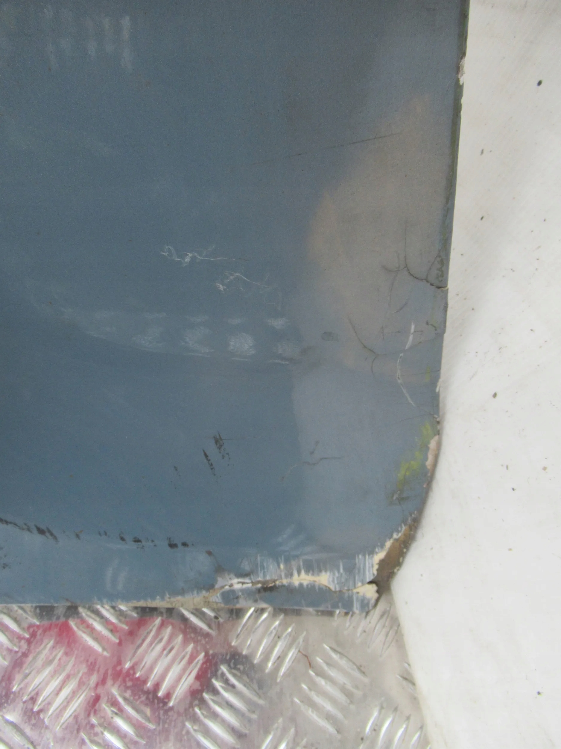 ZADNÝ NÁRAZNÍK FORD FOCUS 2 MK2 KOMBI LIFT 08-