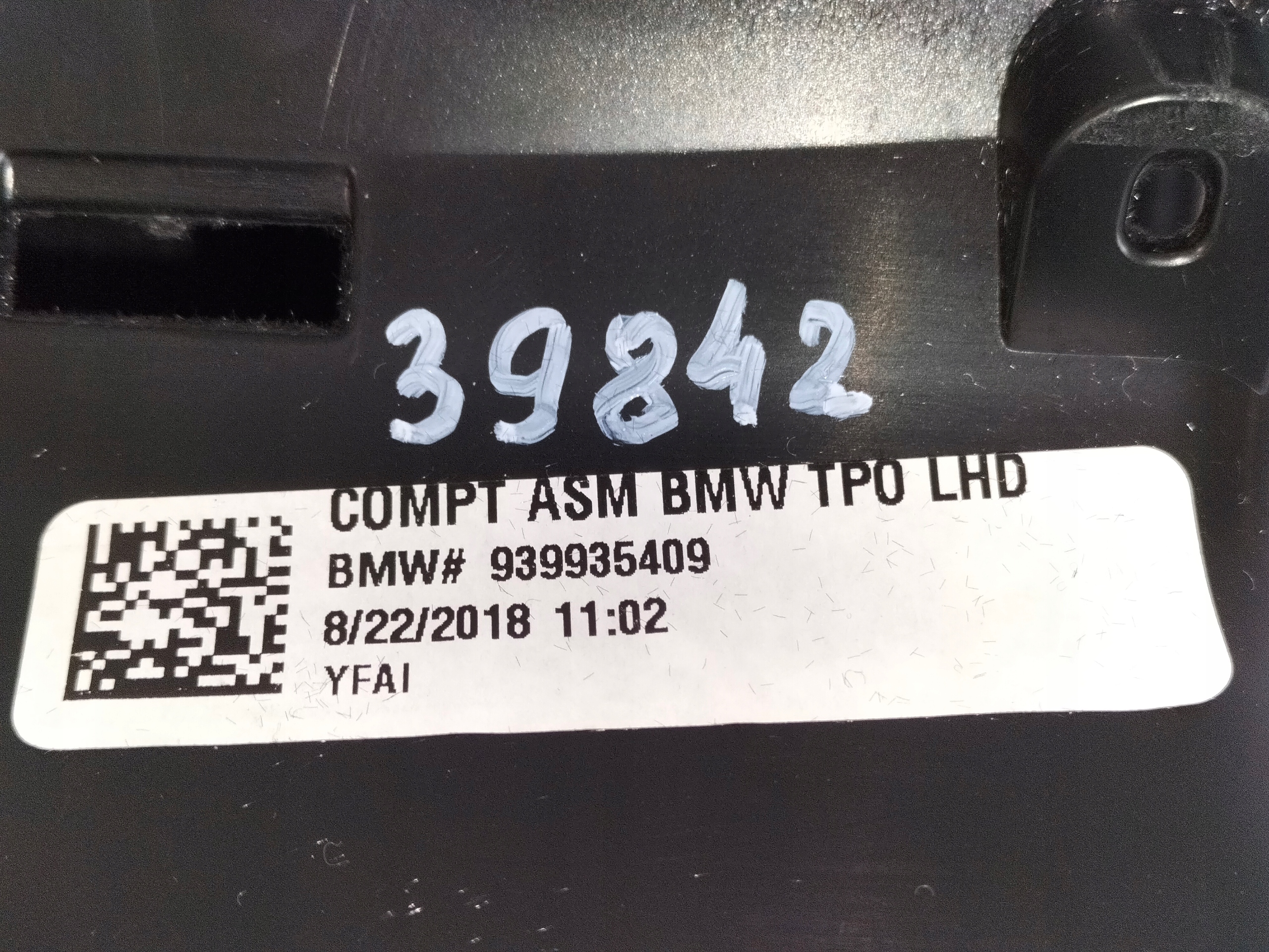 ODKLADACI KASTLIK LAVY POD VOLANT BMW X5 G05 X6 G06 X7 G07 19-