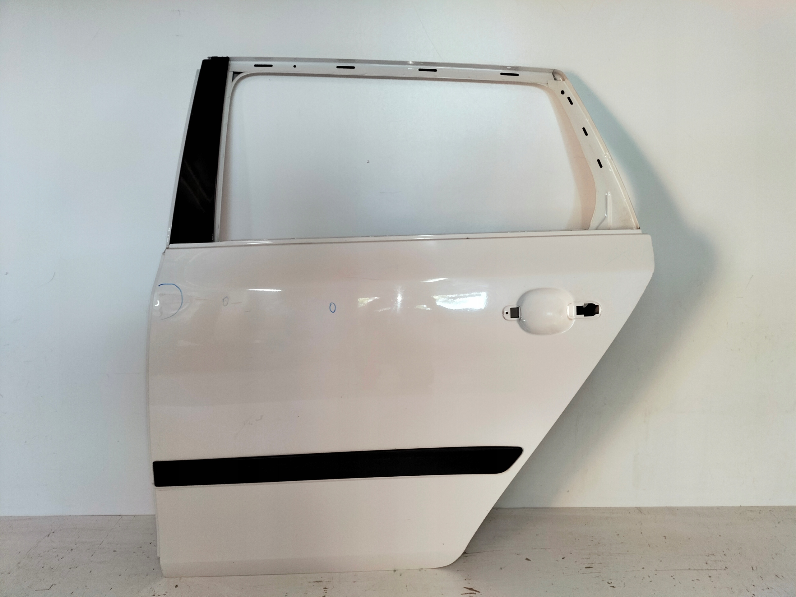 LAVE ZADNE DVERE SKODA FABIA II 07-14 KOMBI