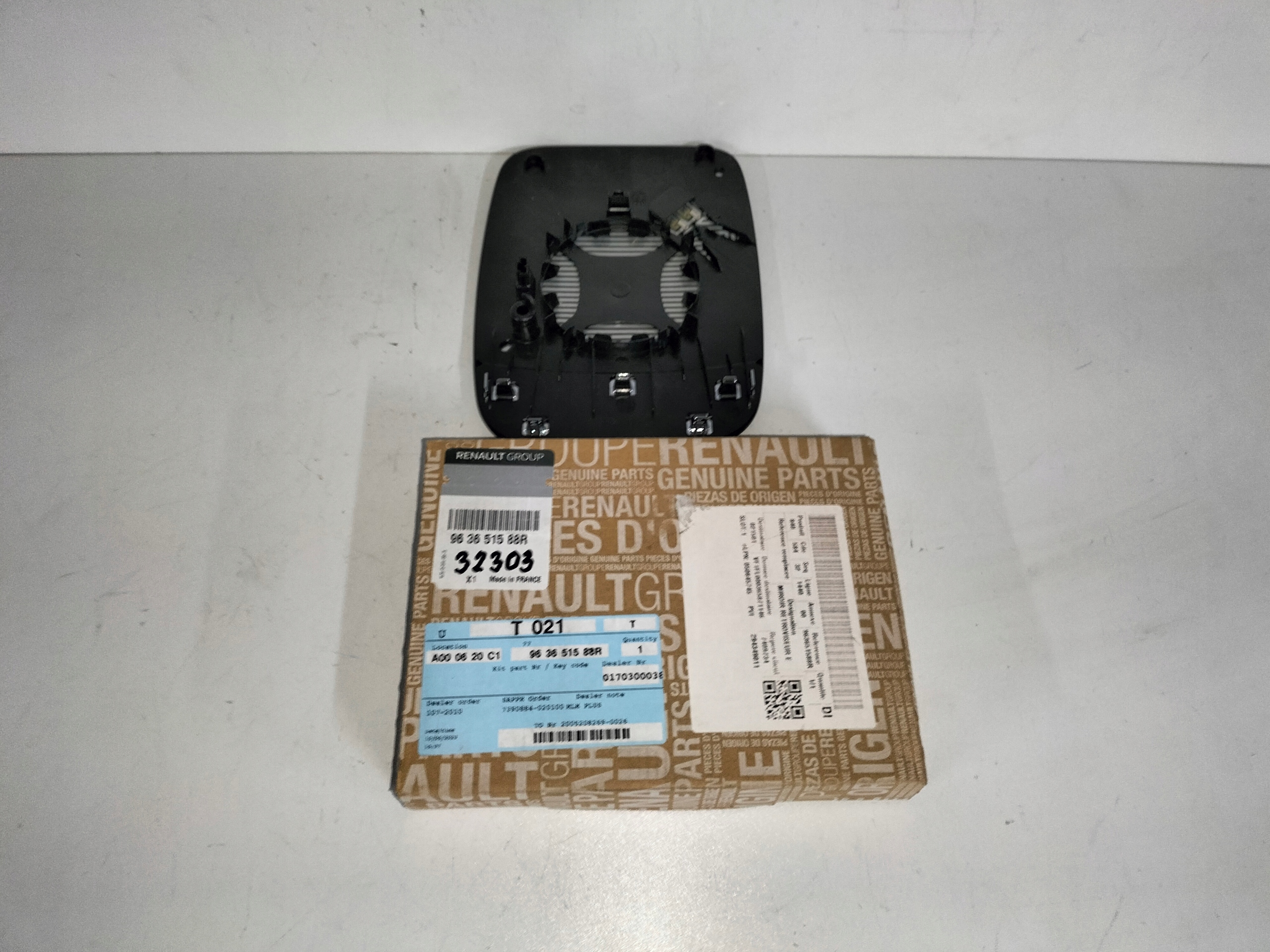 SKLÍČKO PRAVÉHO ZRKADLA RENAULT TRAFIC III 14- OPEL VIVARO B 14-