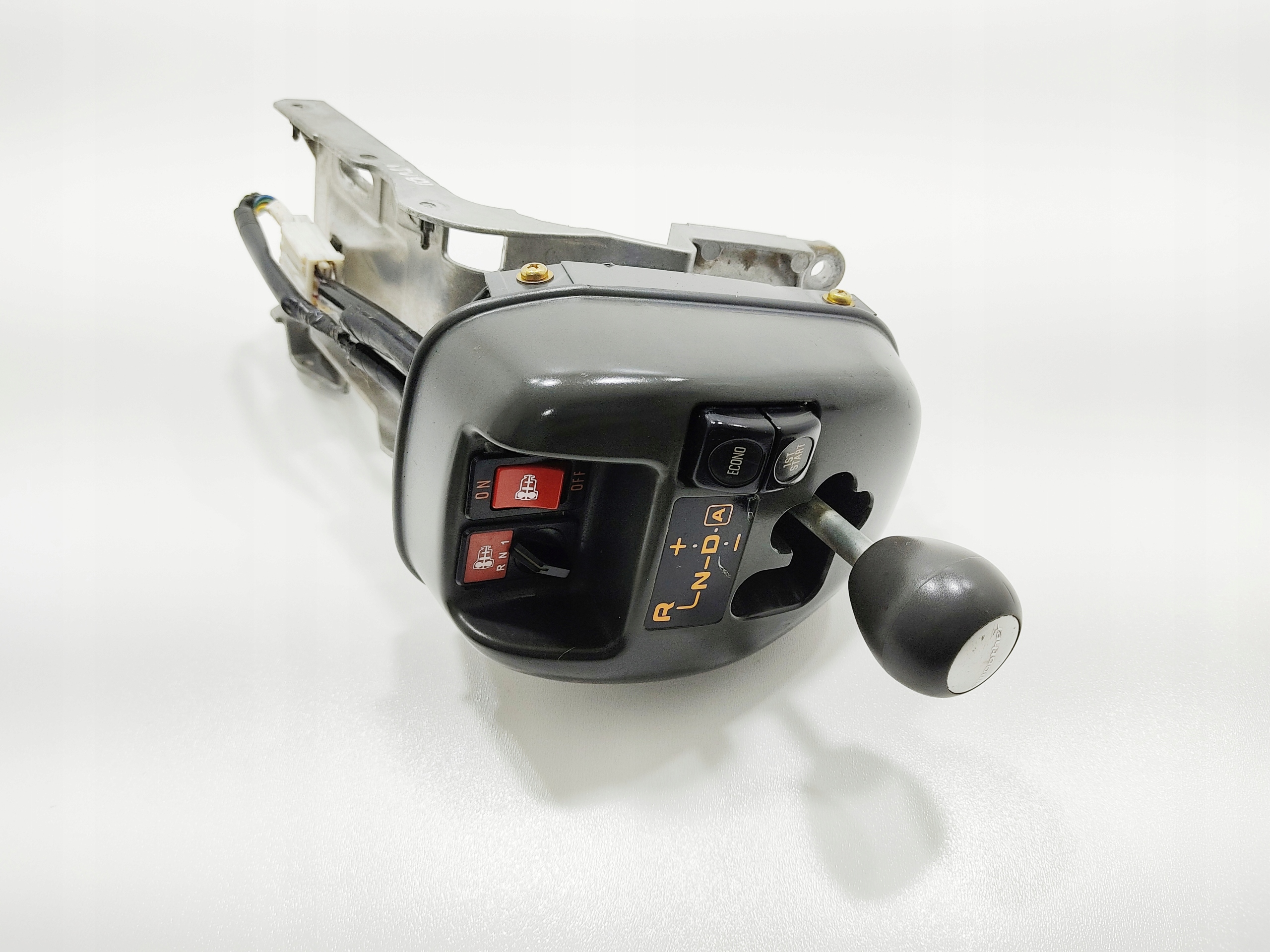 KULISA KULISA RADENIA RYCHLOSTI ISUZU NPR 3.0 TD