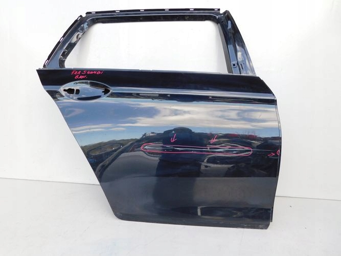 BMW F11 5 KOMBI PRAVE ZADNE DVERE