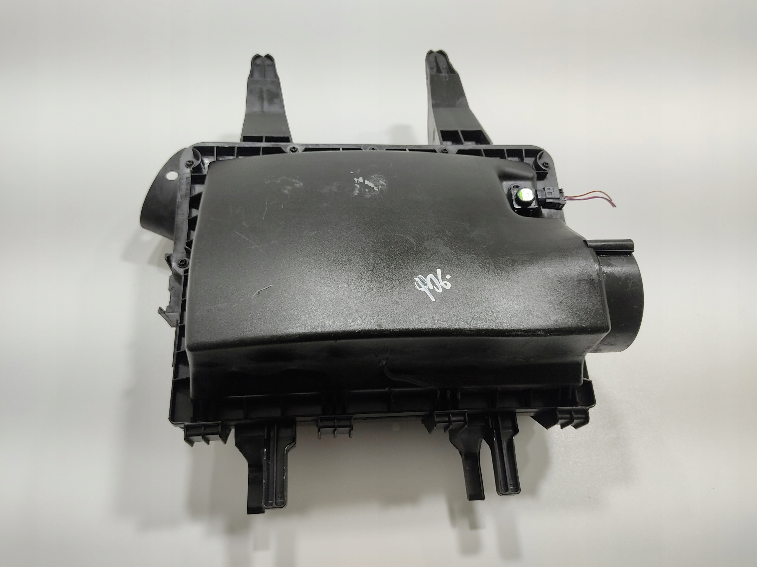 OBAL VZDUCHOVÉHO FILTERA MERCEDES SPRINTER W906 906 A0000907801 2006-2014