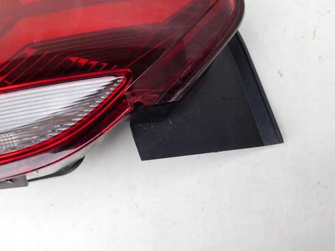 DAVIA LOGAN III LED 21-  LAVE ZADNE SVETLO