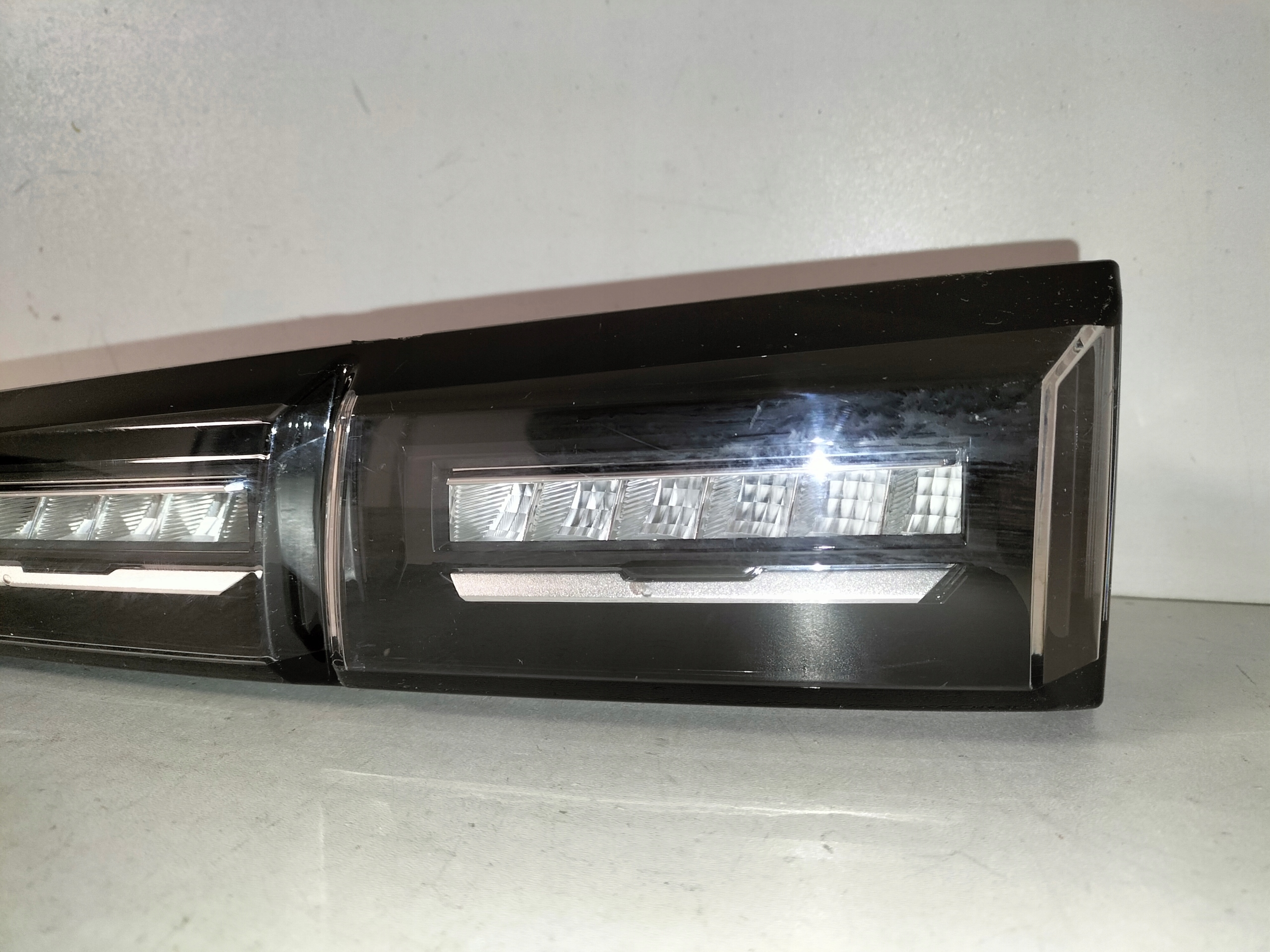 PRAVE ZADNE SVETLO PEUGEOT 308 III T10 21-