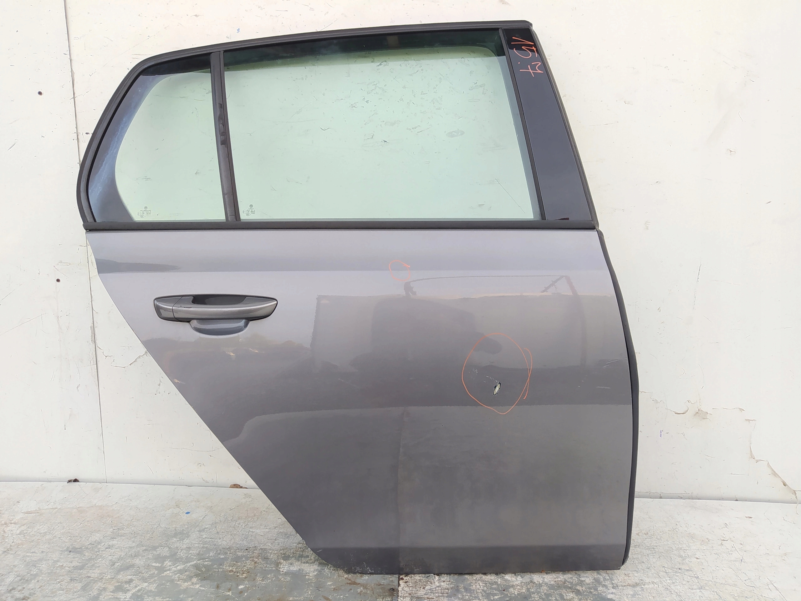 VW GOLF VI 6 HB PRAVE ZADNE DVERE