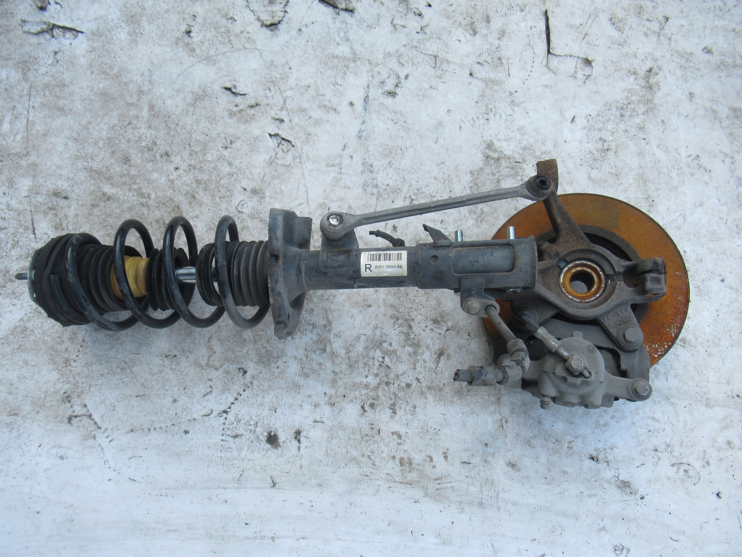 PRAVÝ OTOČ MCPHERSON FORD FIESTA MK7 1.4