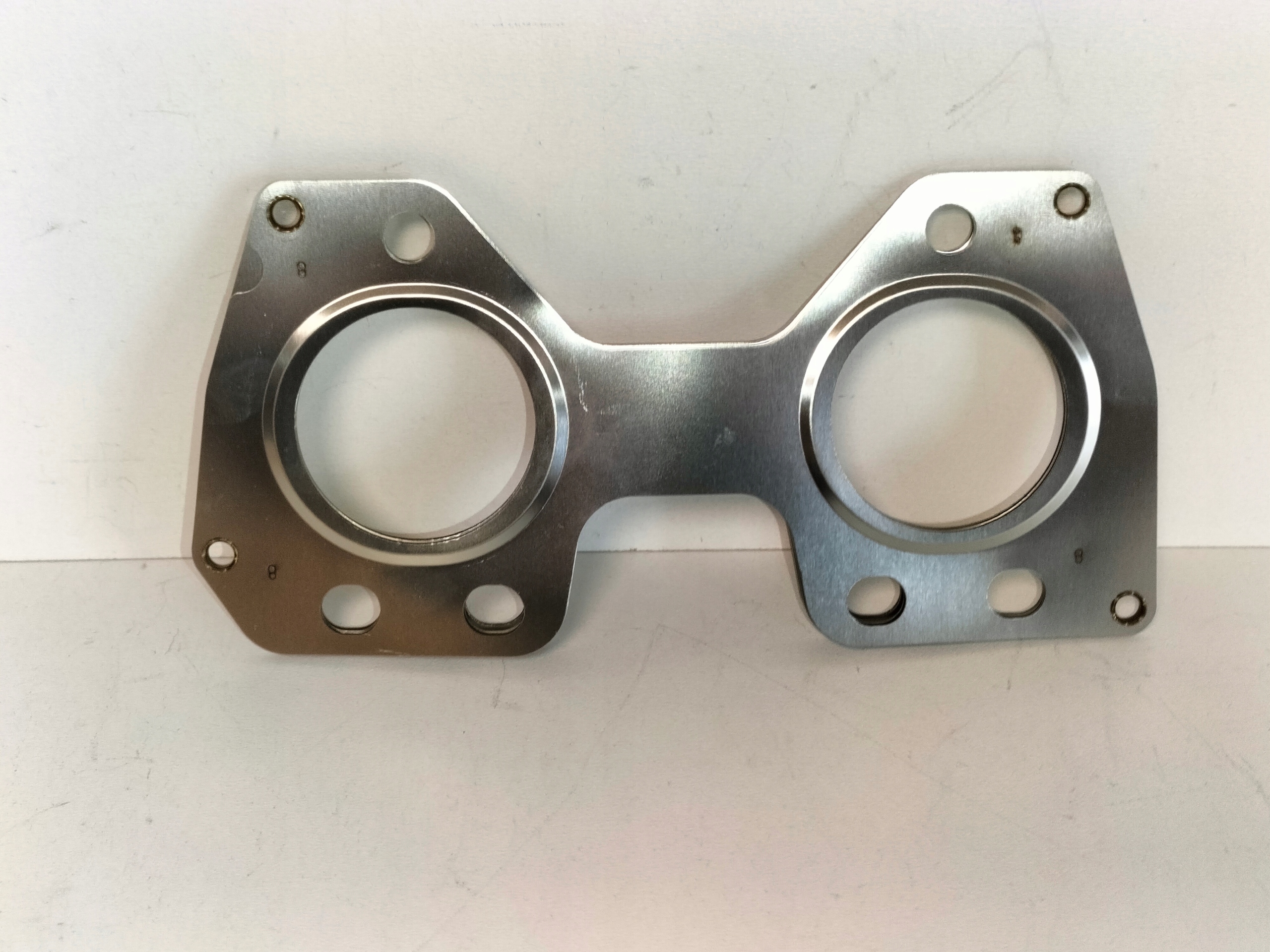 TESNENIE VYFUKOVEHO POTRUBIA BMW 3 G20 G21 G80 G81 19- 330d , 340d