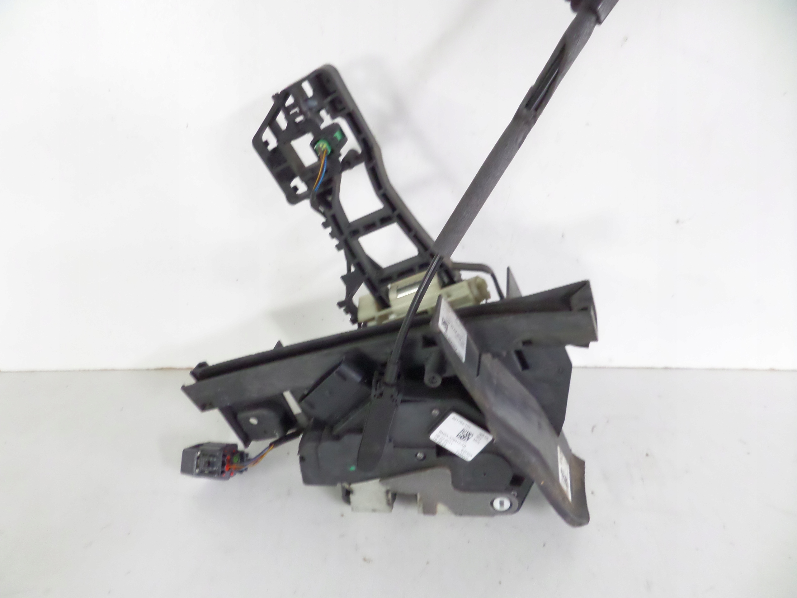 ZAMOK PRAVYCH ZADNYCH DVERI FORD FOCUS MK3 11-