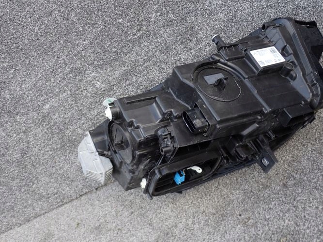 MERCEDES W247 247 GLA MULTIBEAM LIFT 19- LAVE PREDNE SVETLO