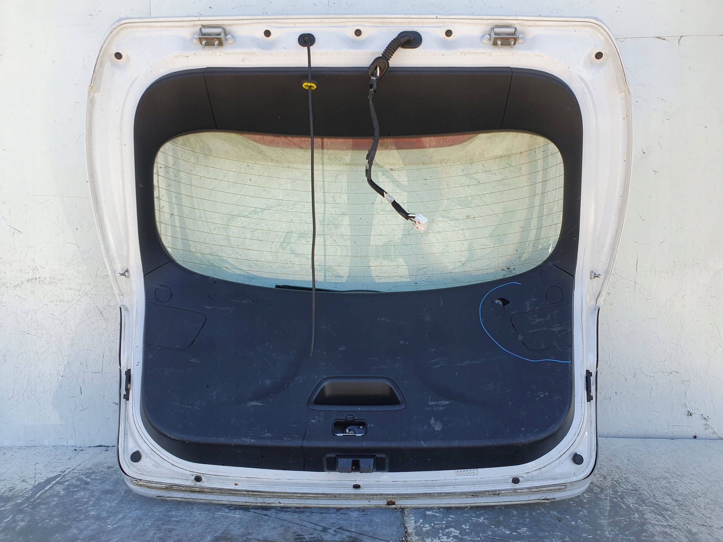 Hyundai i40 kombi ZADNA KAPOTA