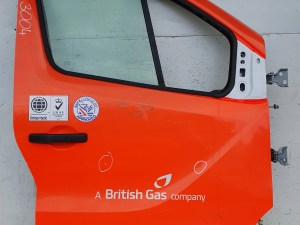 RENAULT TRAFIC III OPEL VIVARO 3 PRAVE PREDNE DVERE RENAULT TRAFIC III OPEL VIVARO 3 PRAVE PREDNE DVERE