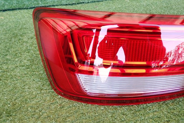 AUDI A3 8V5 SEDAN LIFT 16-  LAVE ZADNE SVETLO