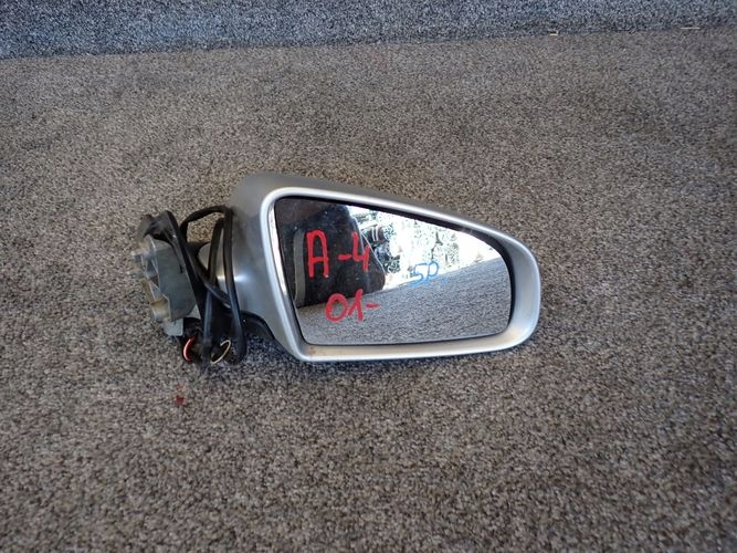 AUDI A4 B6 01-05 PRAVE ZRKADLO 5 PIN