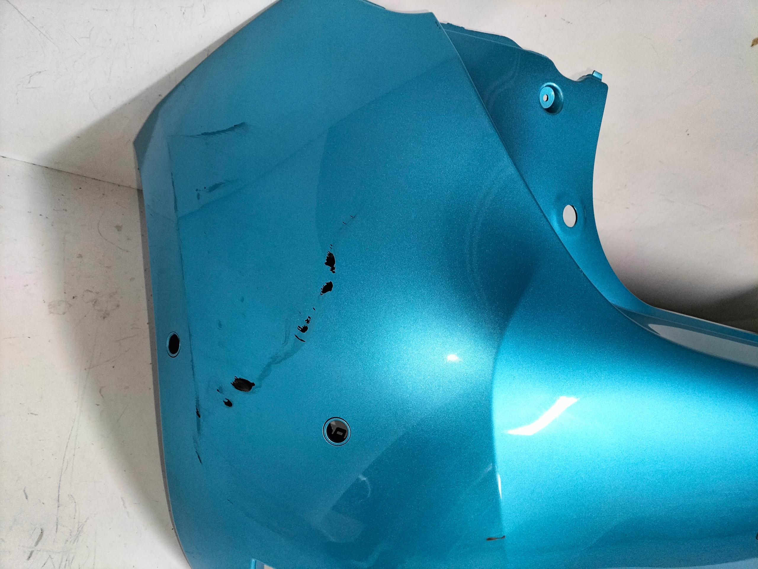 ZADNÝ NÁRAZNÍK RENAULT ZOE 12-