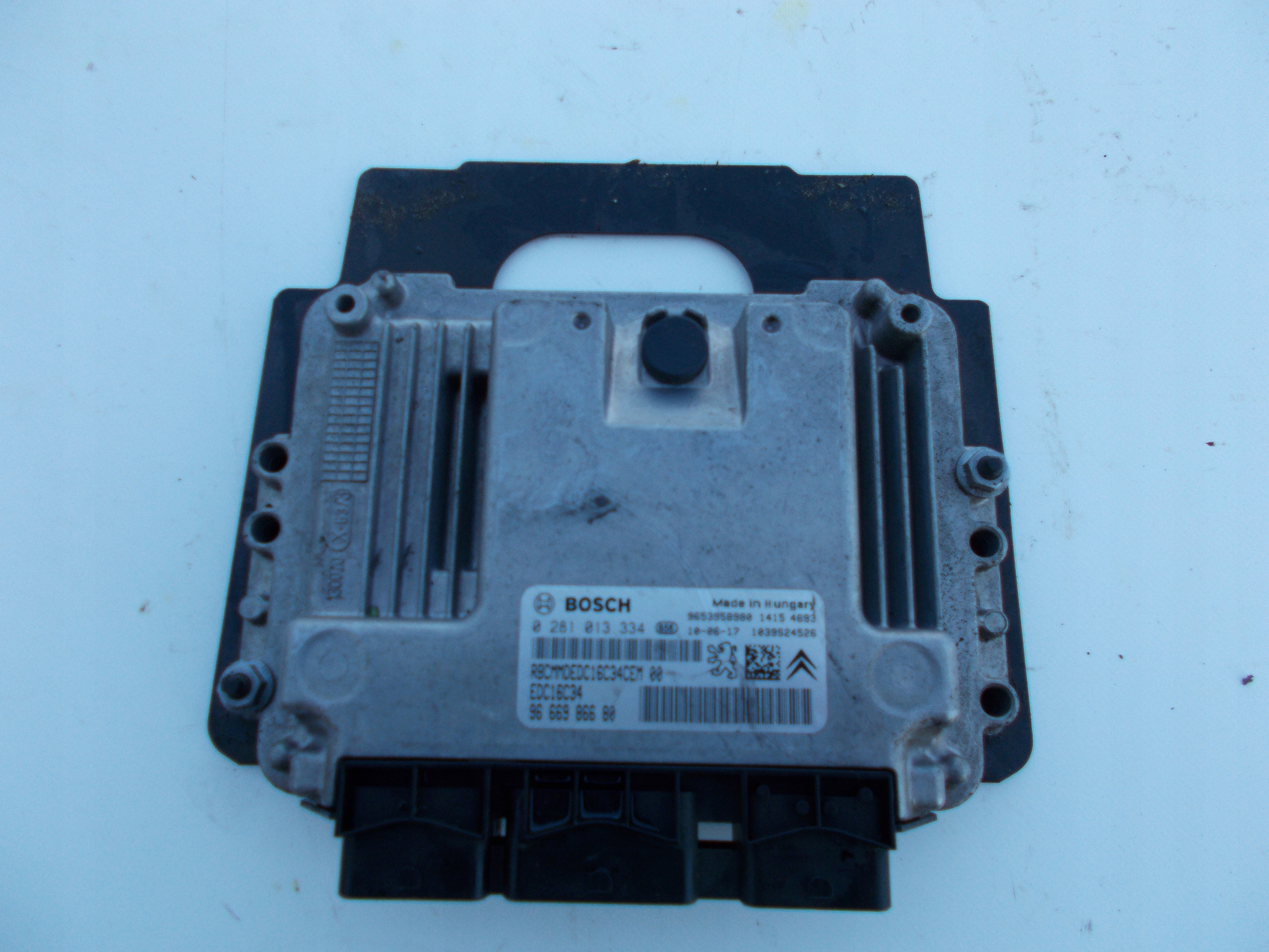 RIADIACA JEDNOTKA MOTORA CITROEN 1.6 HDI 0281013334