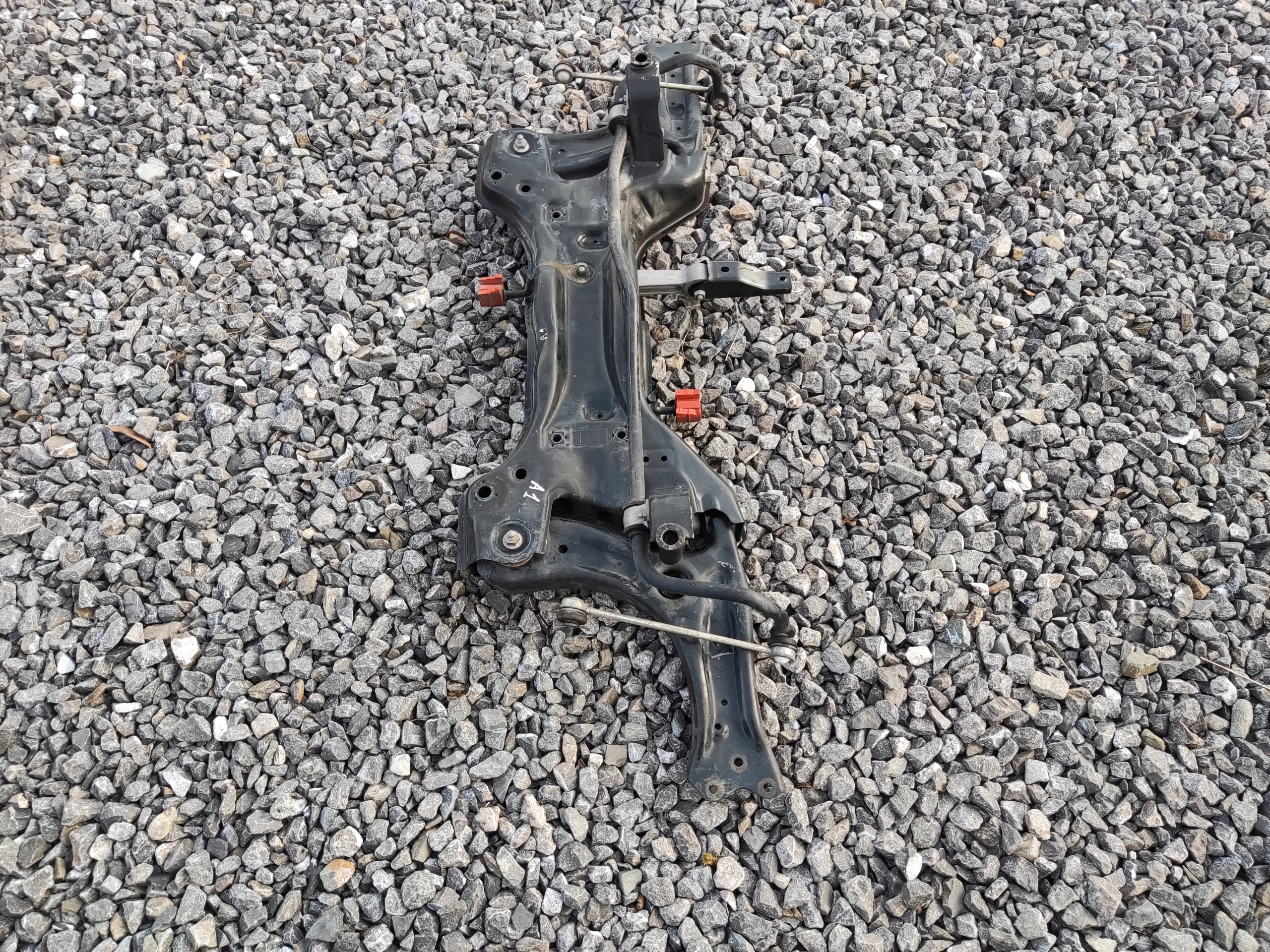 PREDNÁ NÁPRAVA RAMENÁ AUDI A1 8X 6R0199315 2010-2014