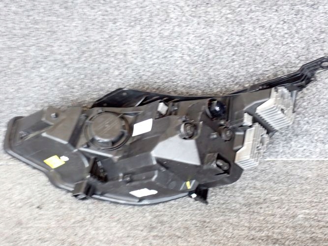 HYUNDAI I30 III FULL LED LIFT 21- PRAVE PREDNE SVETLO