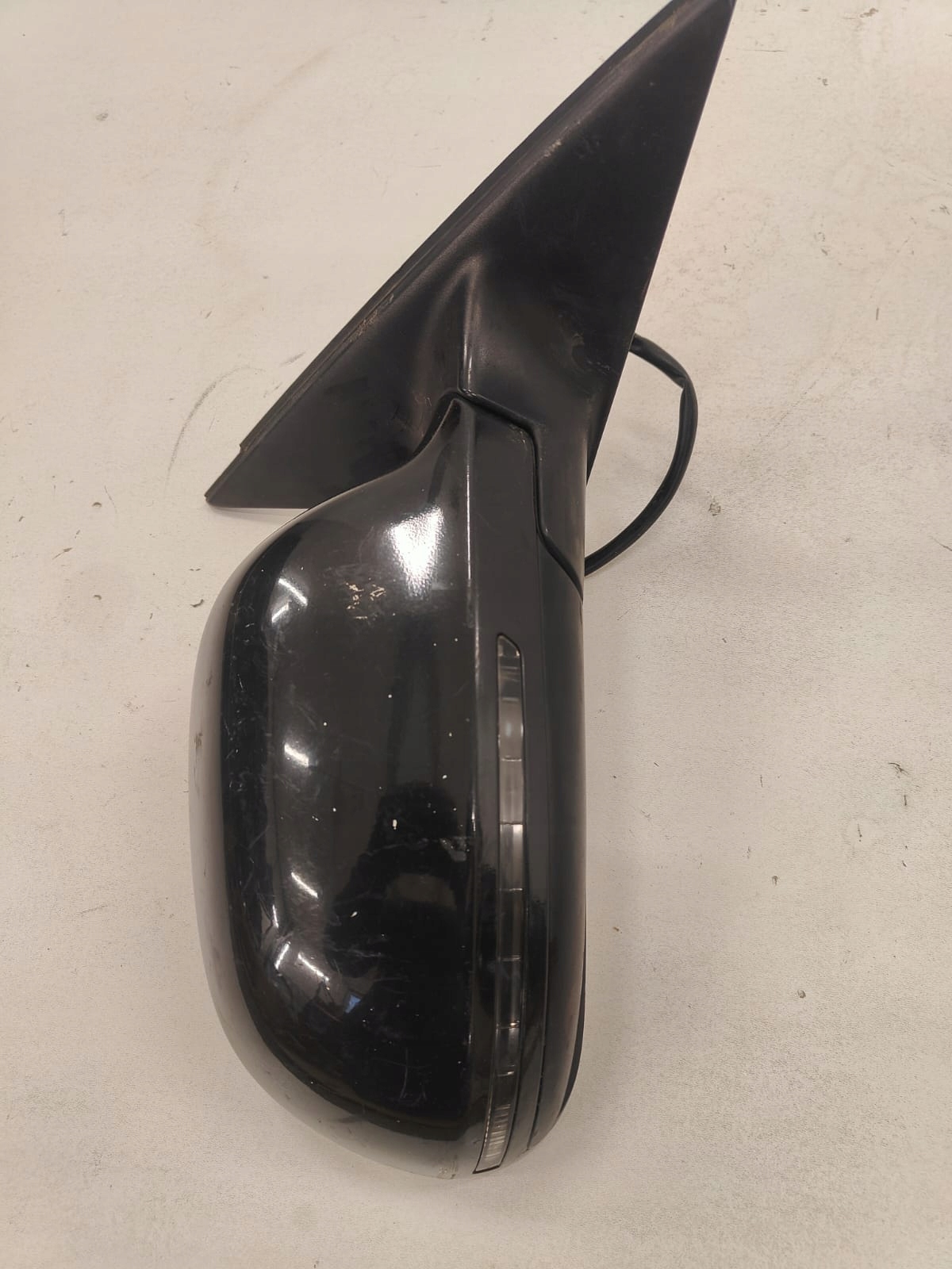 Audi a4 b8 08-14 PRAVE ZRKADLO 6 pin PRASKNUTE SKLO