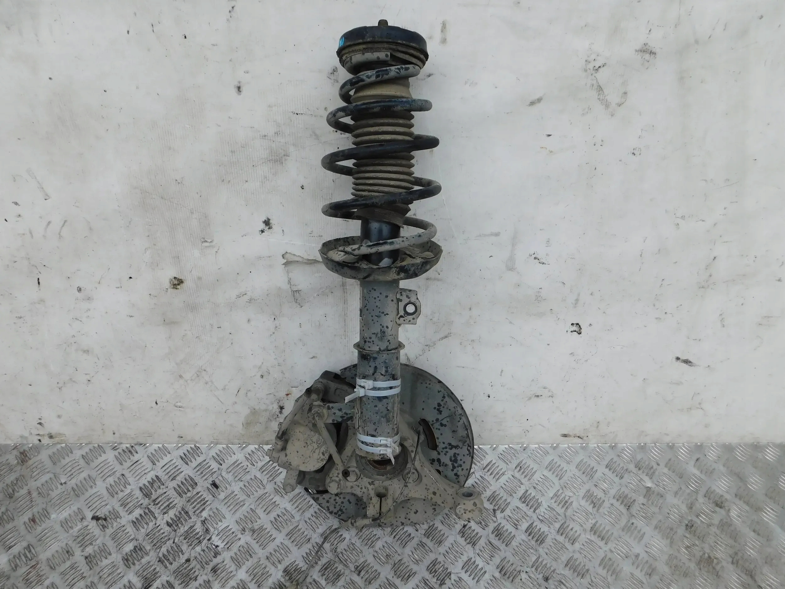 PRAVÝ OTOČ MCPHERSON OPEL INSIGNIA A 2.0 CDTI