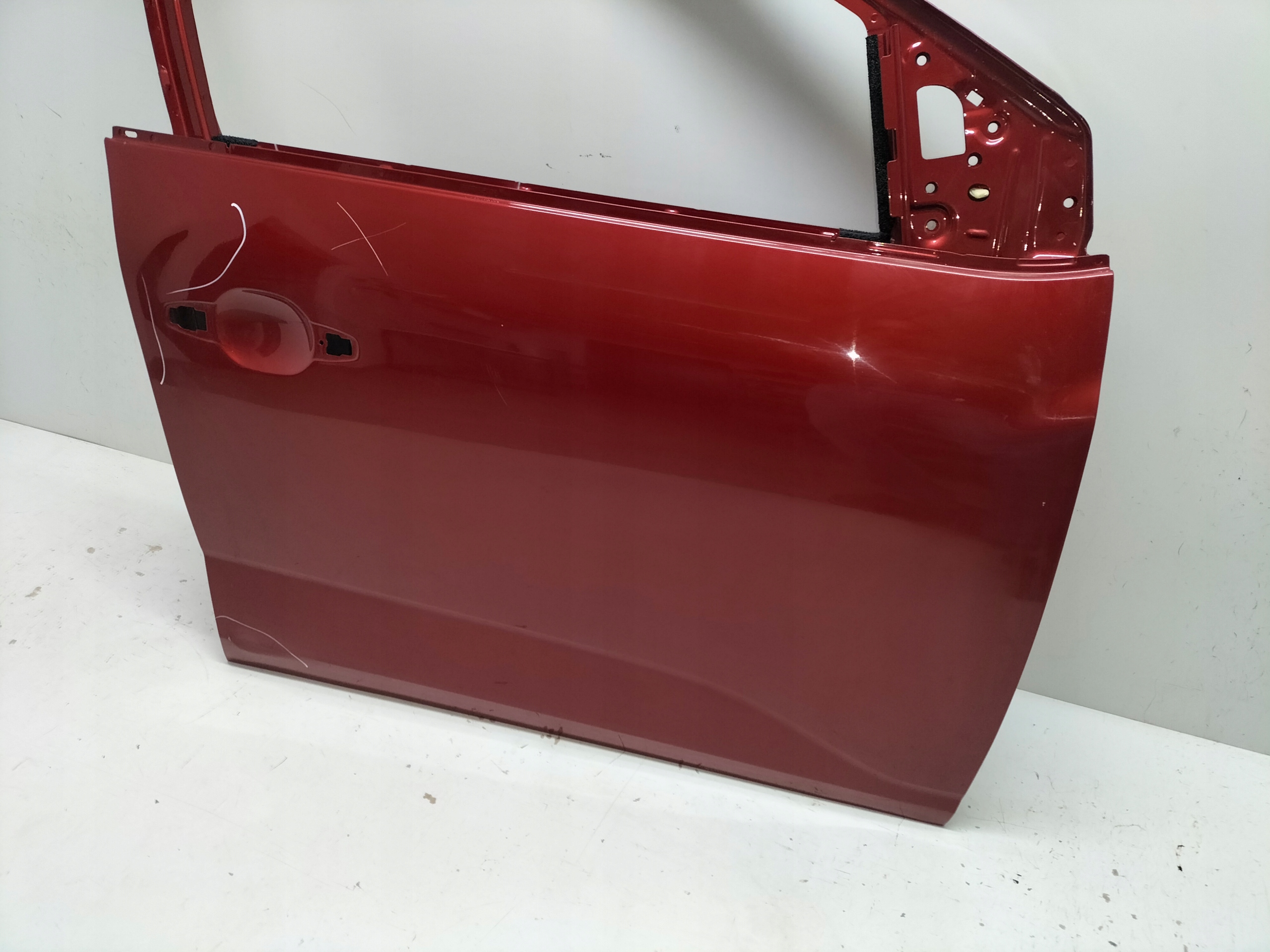 PRAVE PREDNE DVERE DACIA SANDERO III 20-