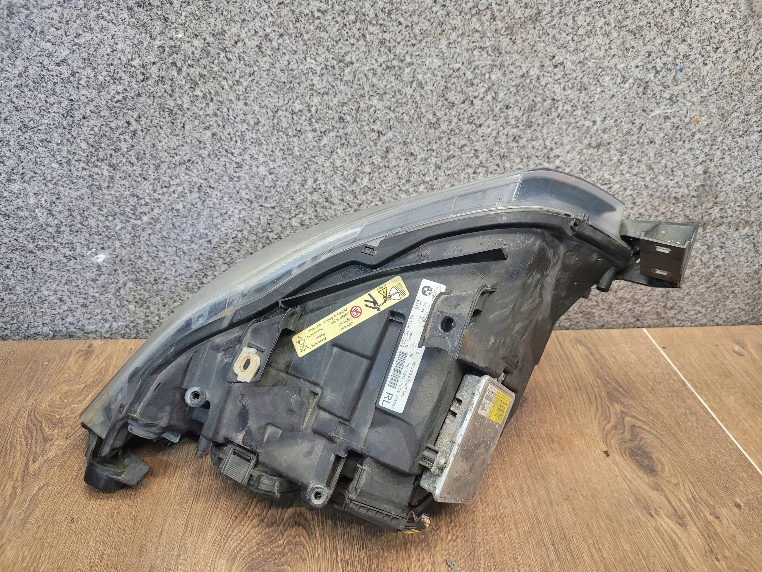 BMW 3 E90 E91 XENON ĽAVÉ PREDNÉ SVETLO