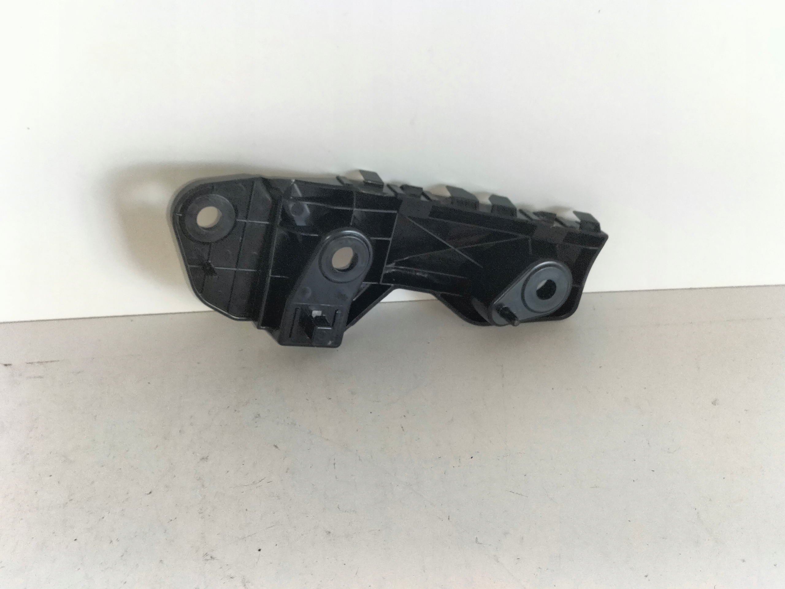 DRZIAK PREDNEHO NARAZNIKA LAVY MAZDA CX3 CX-3 15-