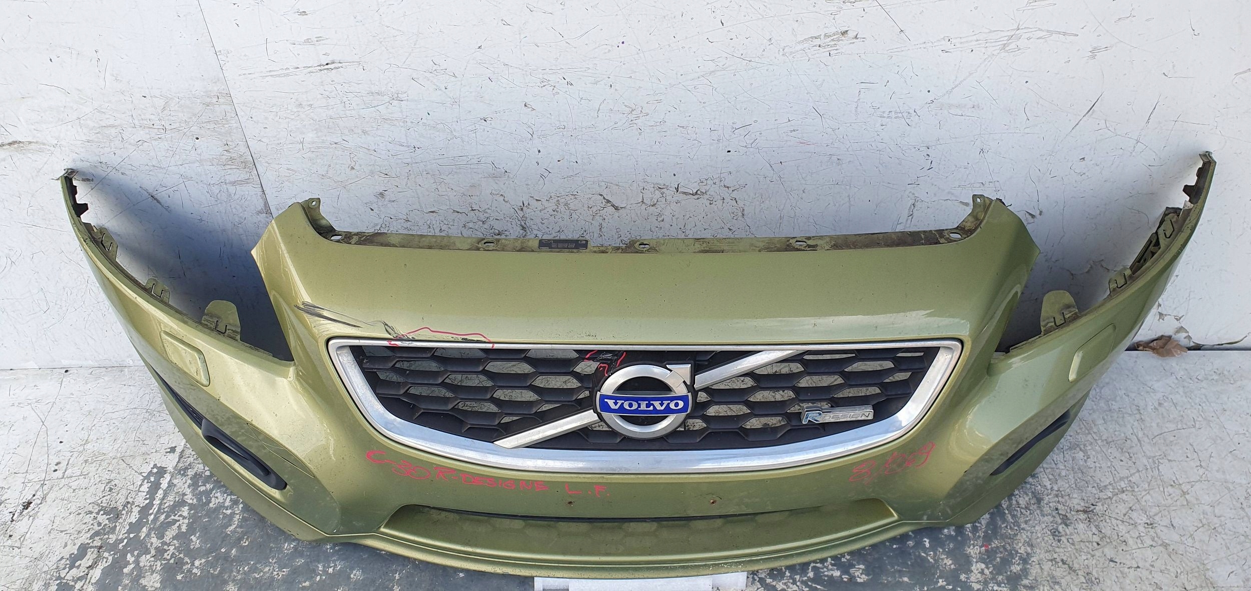 VOLVO C30 R DESIGN LIFT XENON PREDNÝ NÁRAZNÍK 31214635