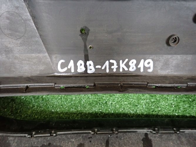 FORD FIESTA MK7 VII LIFT 13- PREDNÝ NÁRAZNÍK