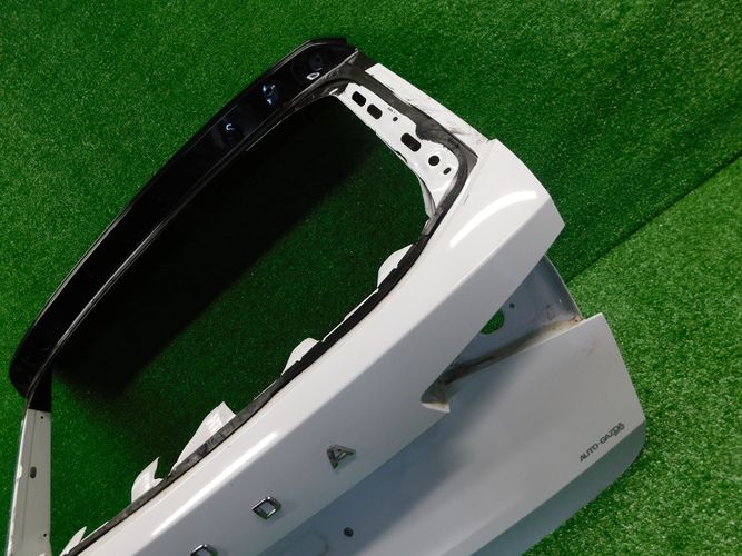 SKODA FABIA IV ZADNÁ KAPOTA 6VE