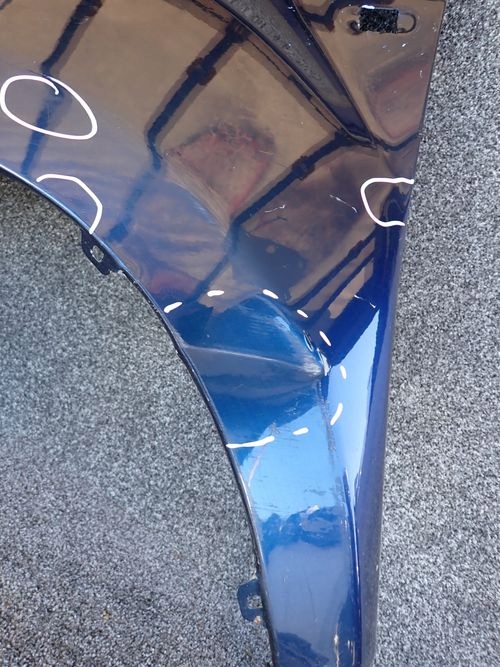 DACIA DUSTER I 10- ĽAVÝ PREDNÝ BLATNÍK