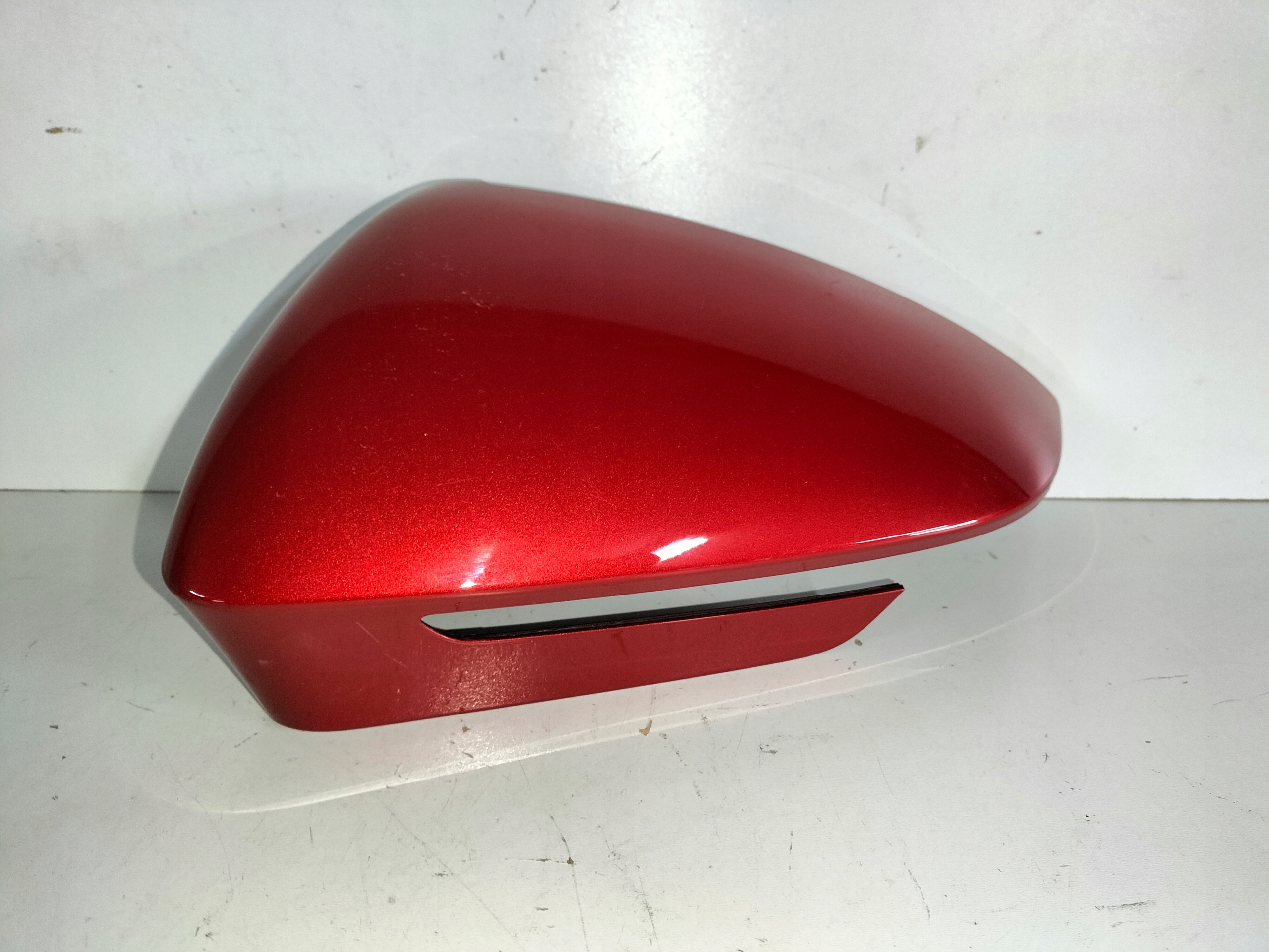 KRYT OBAL LAVEHO ZRKADLA VW ID4 20-