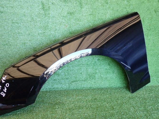 AUDI A4 B9 8W0 LIFT 19- ĽAVÝ PREDNÝ BLATNÍK
