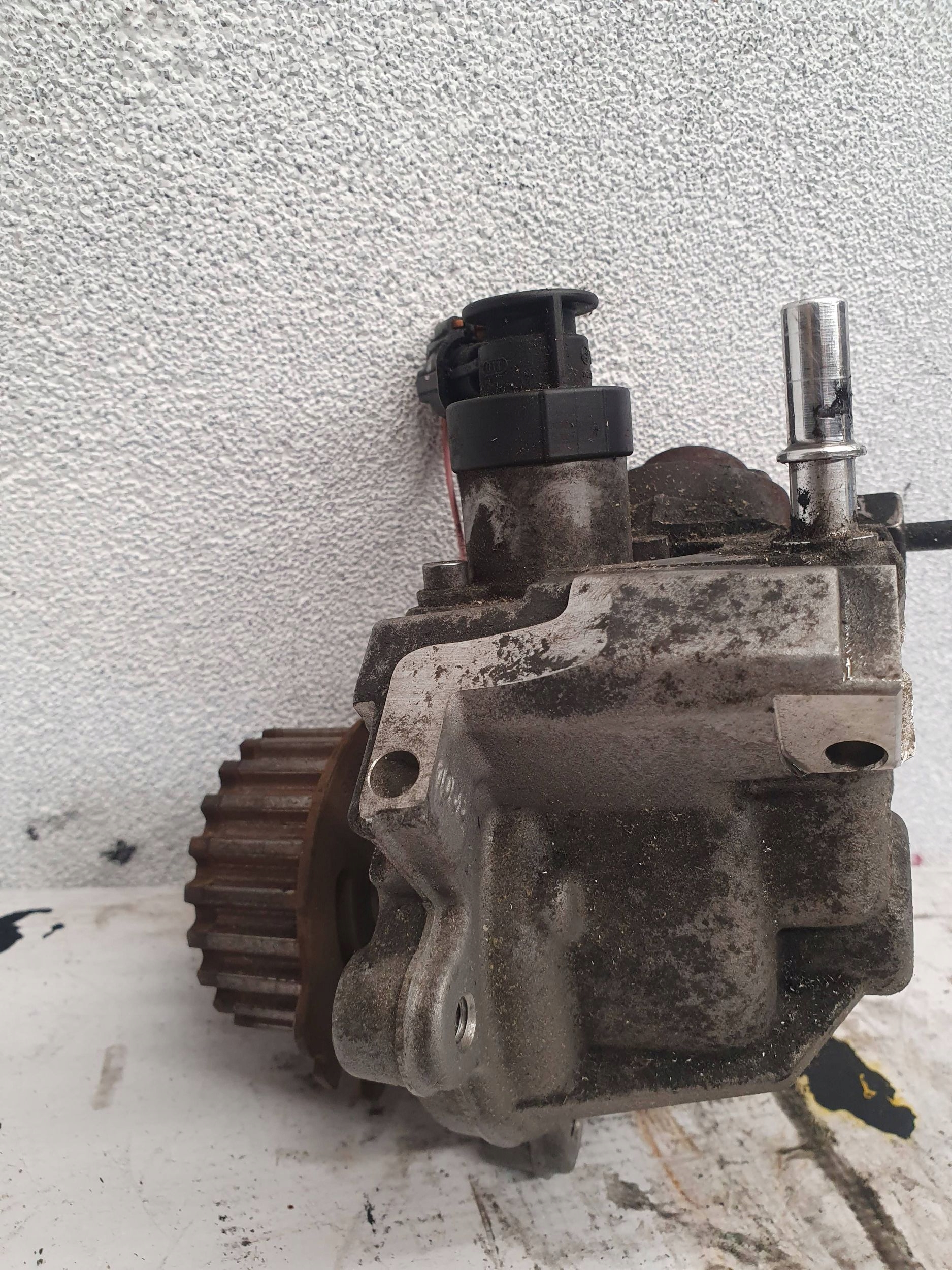 Citroen C4 Grand Picasso II 1.6 e-hdi 0445010739 VSTREKOVACIE ČERPADLO