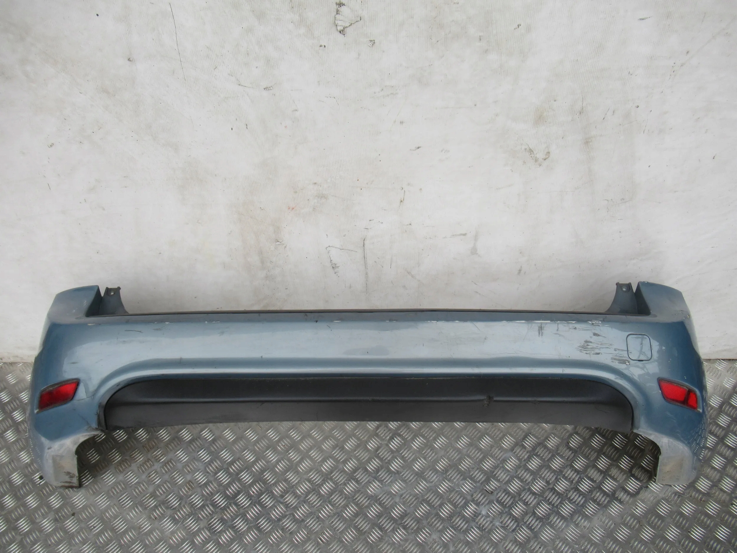 ZADNÝ NÁRAZNÍK FORD FOCUS 2 MK2 KOMBI LIFT 08-