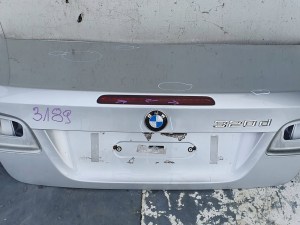 BMW 3 E93 2013 ZADNA KAPOTA BMW 3 E93 2013 ZADNA KAPOTA